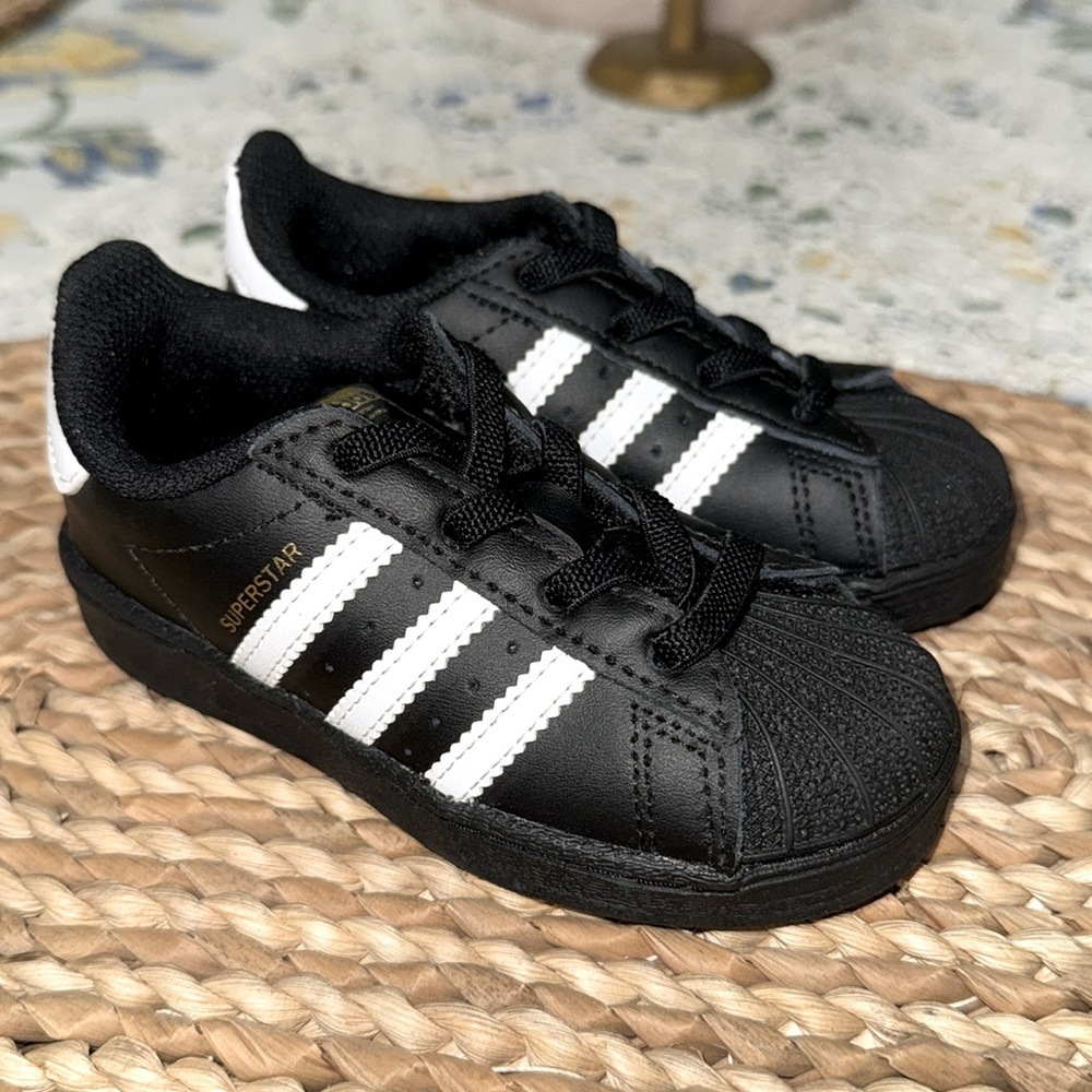 Adidas Superstar black and gold toddler baby boy slip on tennis shoes size 7 - Picture 2 of 8